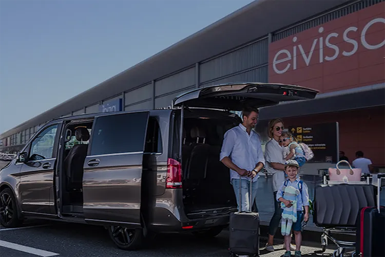 Taxi to and from the airport of Ibiza